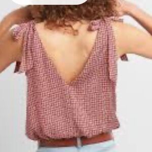 Gap tie shoulder tank blouse. NWT.‎ Retail 59